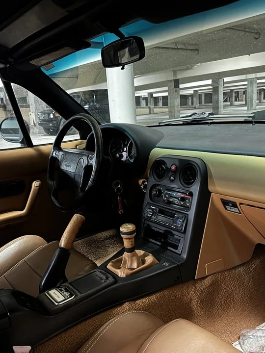 1991 Mazda NA MX-5 Miata - Image 15 of 17