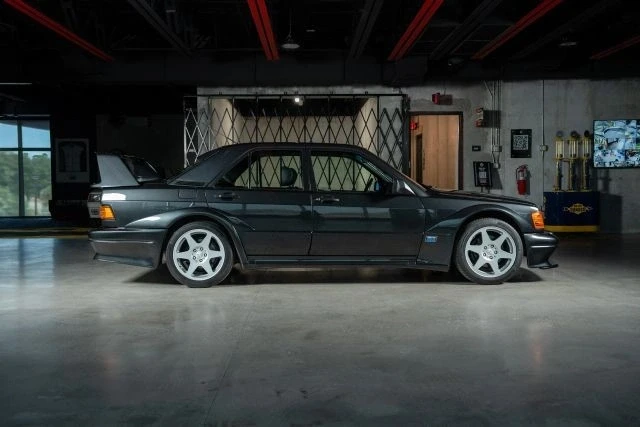 1991 Mercedes-Benz 190E 2.5-16 Evolution II - Image 8 of 21