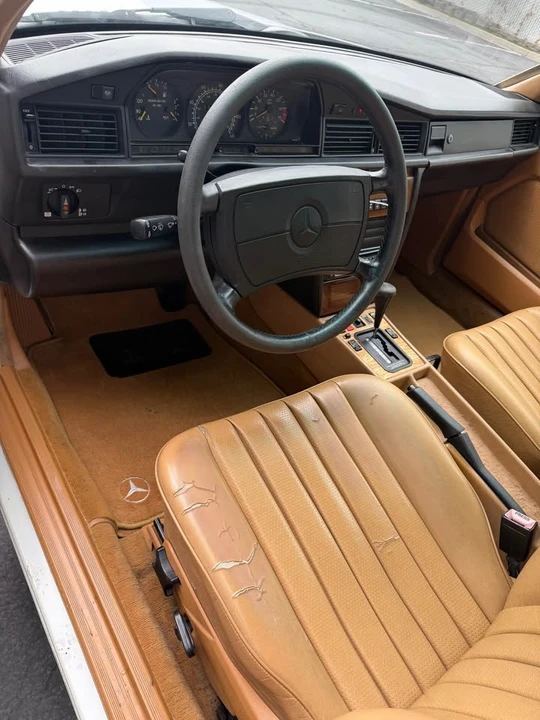 1991 Mercedes-Benz 190E - Image 5 of 8