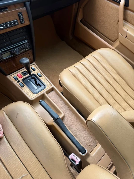 1991 Mercedes-Benz 190E - Image 6 of 8