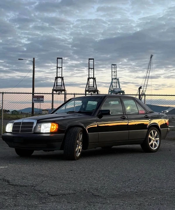 1991 Mercedes-Benz 190E - Image 3 of 8