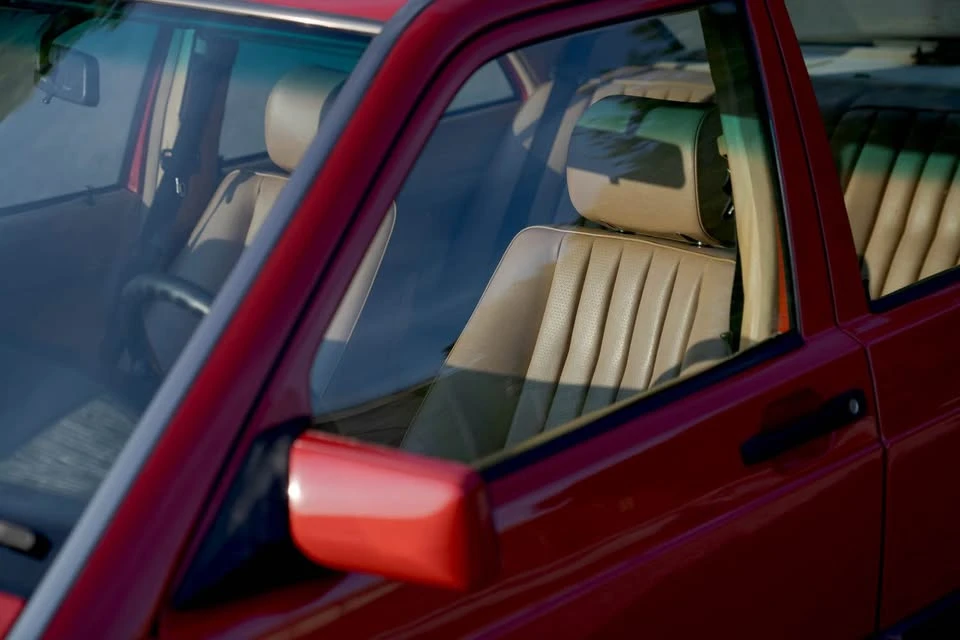 1991 Mercedes-Benz 190E - Image 4 of 16