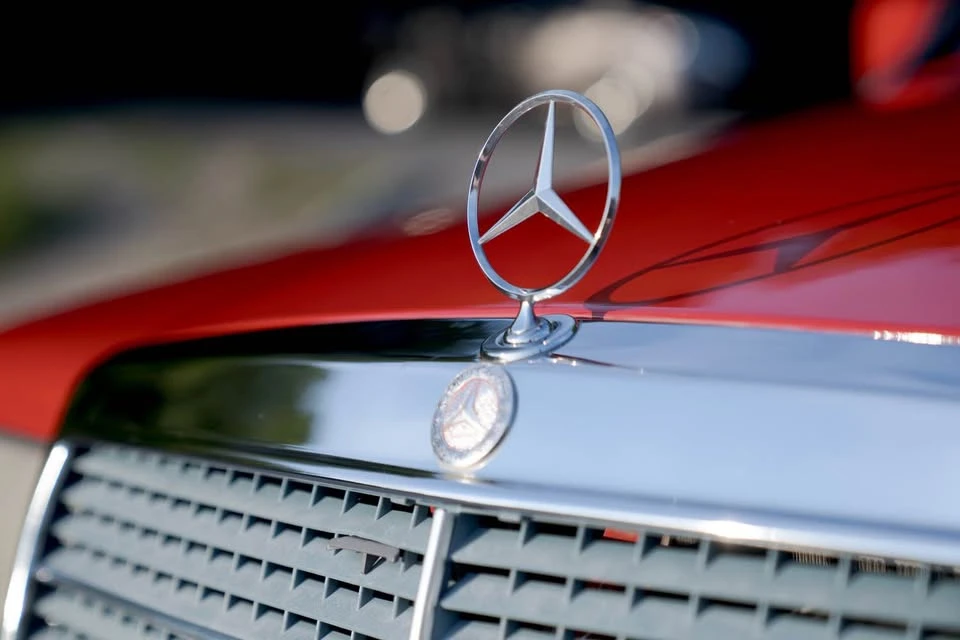 1991 Mercedes-Benz 190E - Image 5 of 16
