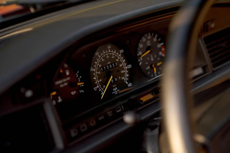 1991 Mercedes-Benz 190E - Image 13 of 16