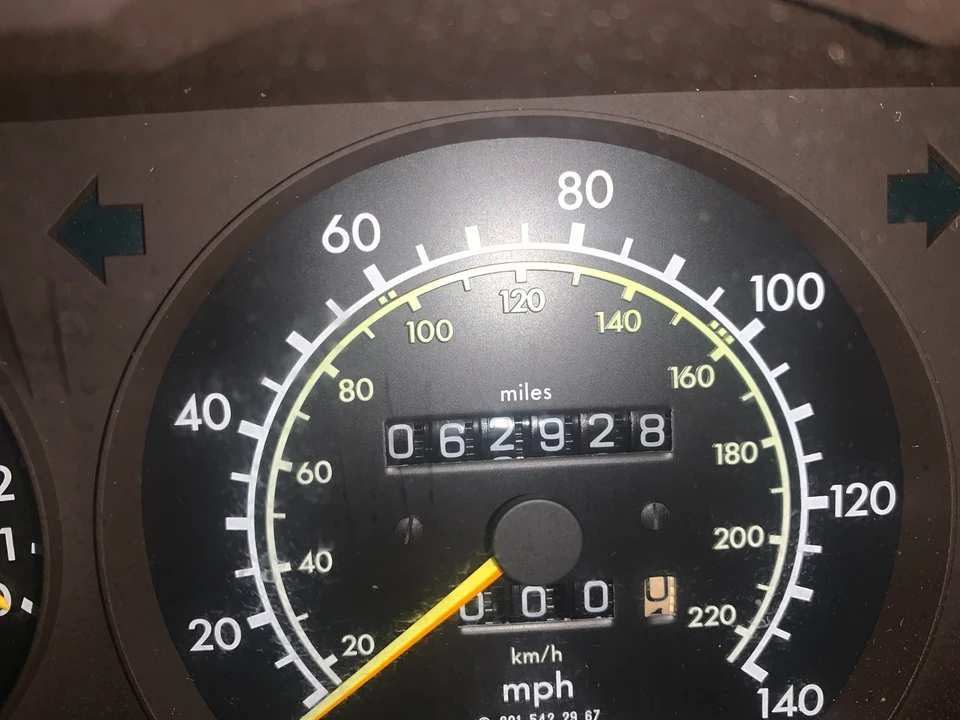 1991 Mercedes-Benz 190E - Image 5 of 17