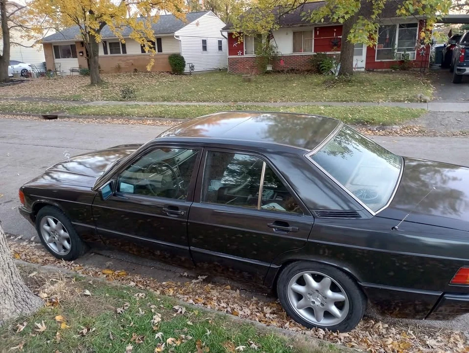1991 Mercedes-Benz 190E - Image 3 of 3