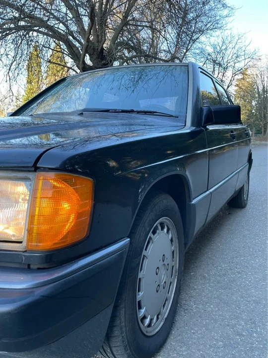 1991 Mercedes-Benz 190E - Image 6 of 8