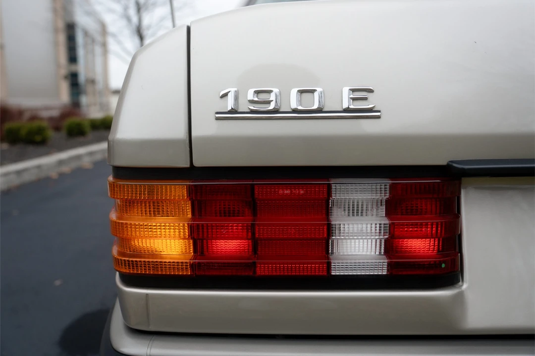 1991 Mercedes-Benz 190E - Image 28 of 31