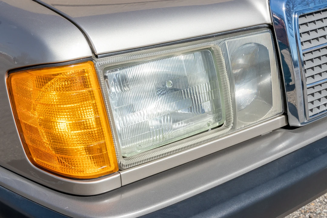 1991 Mercedes-Benz 190E - Image 15 of 31