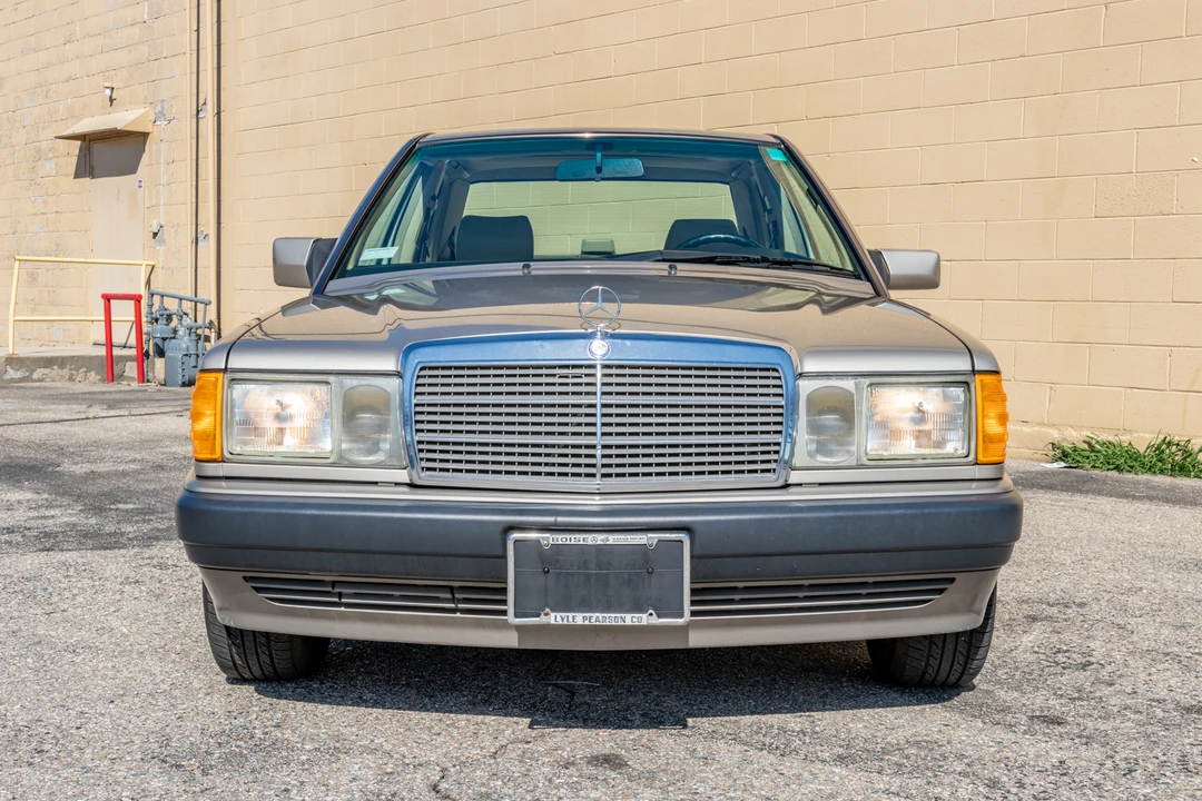 1991 Mercedes-Benz 190E - Image 14 of 31