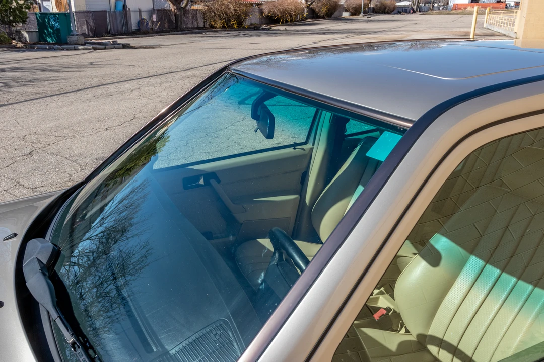 1991 Mercedes-Benz 190E - Image 21 of 31