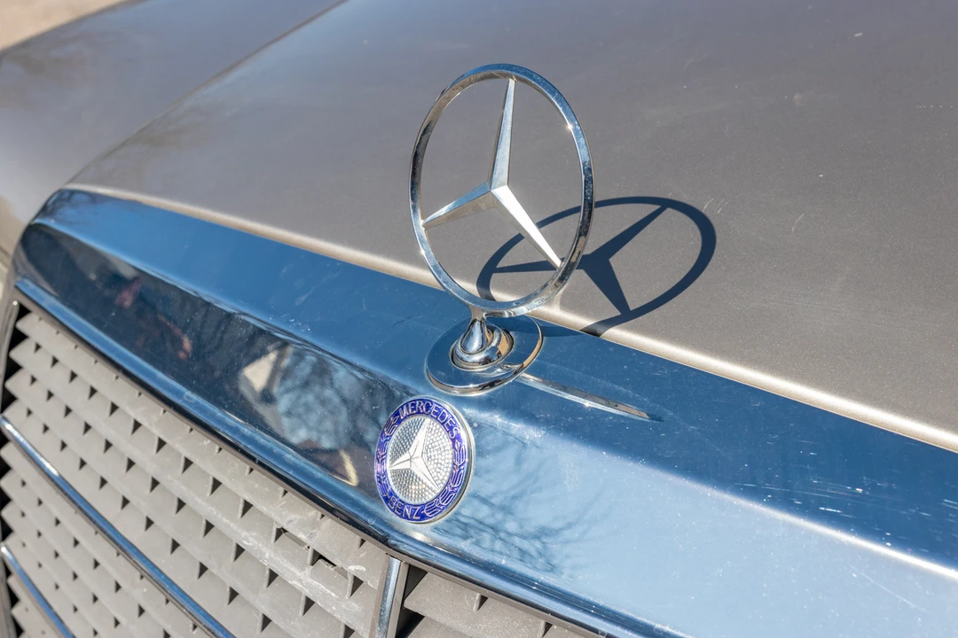 1991 Mercedes-Benz 190E - Image 17 of 31