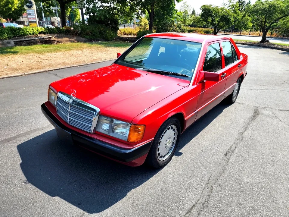 1991 Mercedes-Benz 190E - Image 2 of 31