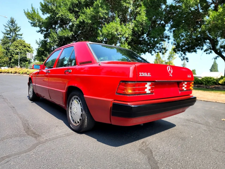 1991 Mercedes-Benz 190E - Image 11 of 31