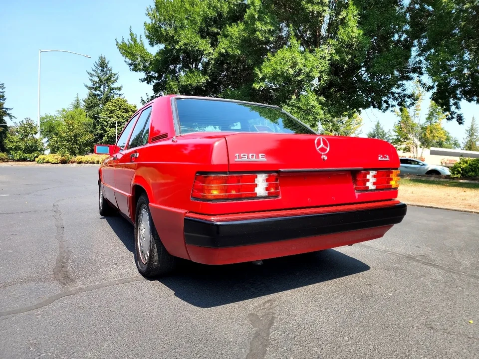 1991 Mercedes-Benz 190E - Image 12 of 31