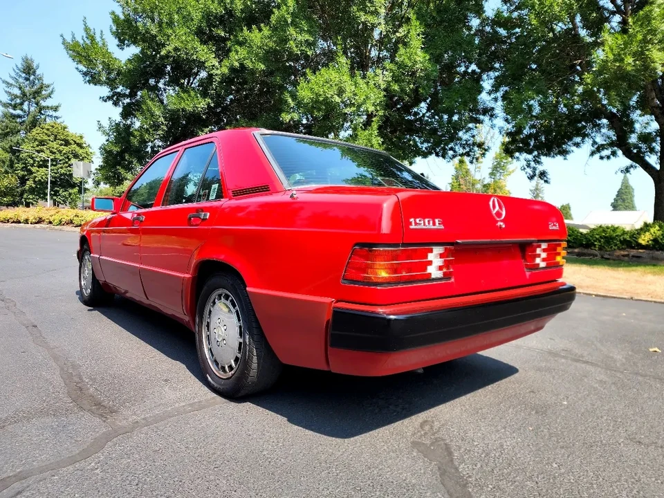 1991 Mercedes-Benz 190E - Image 10 of 31