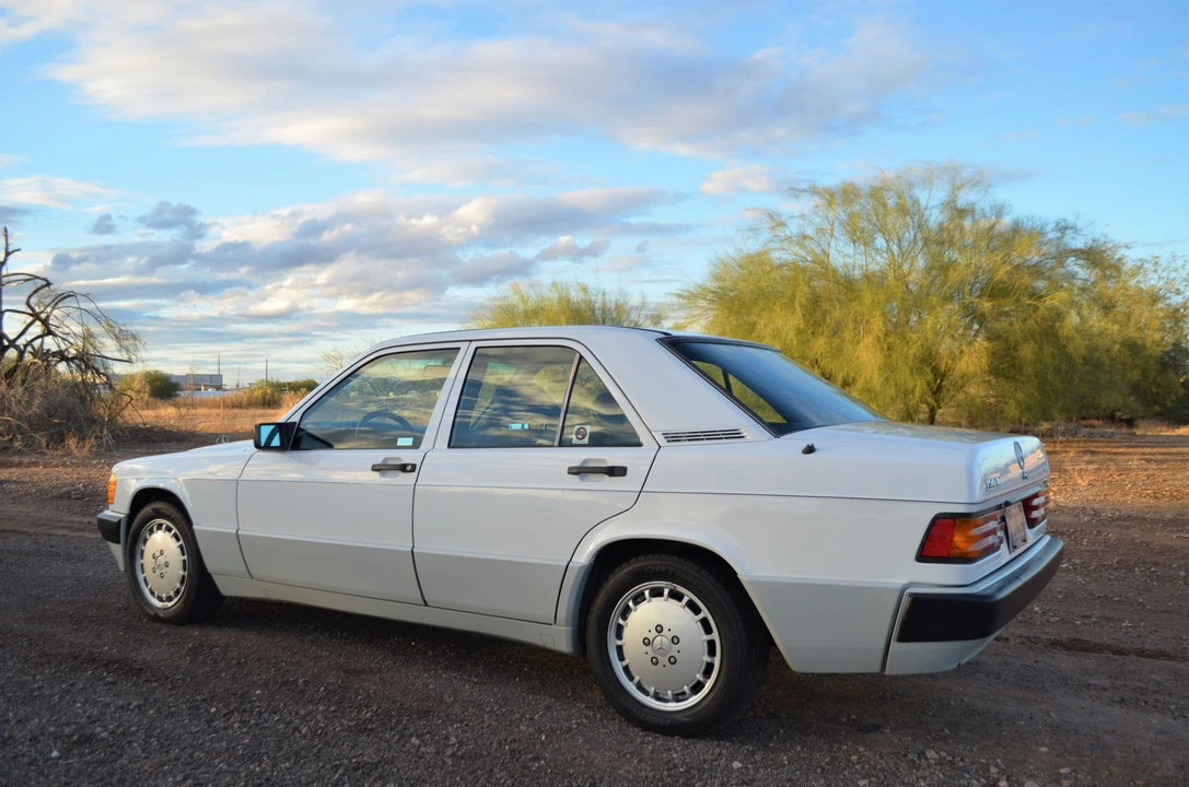 1991 Mercedes-Benz 190E - Image 19 of 31