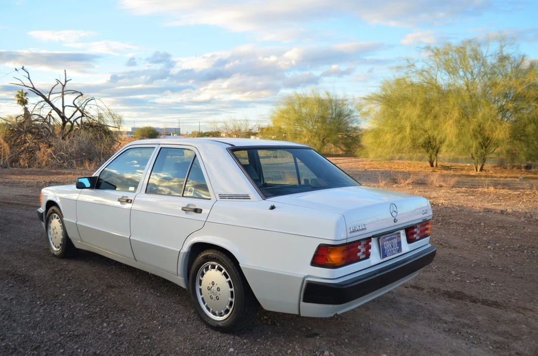1991 Mercedes-Benz 190E - Image 18 of 31
