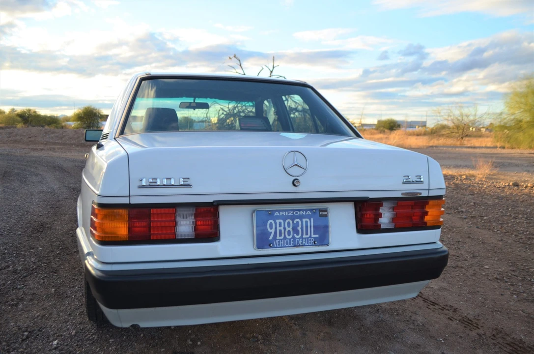 1991 Mercedes-Benz 190E - Image 16 of 31