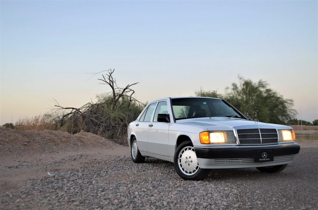 1991 Mercedes-Benz 190E - Image 8 of 31