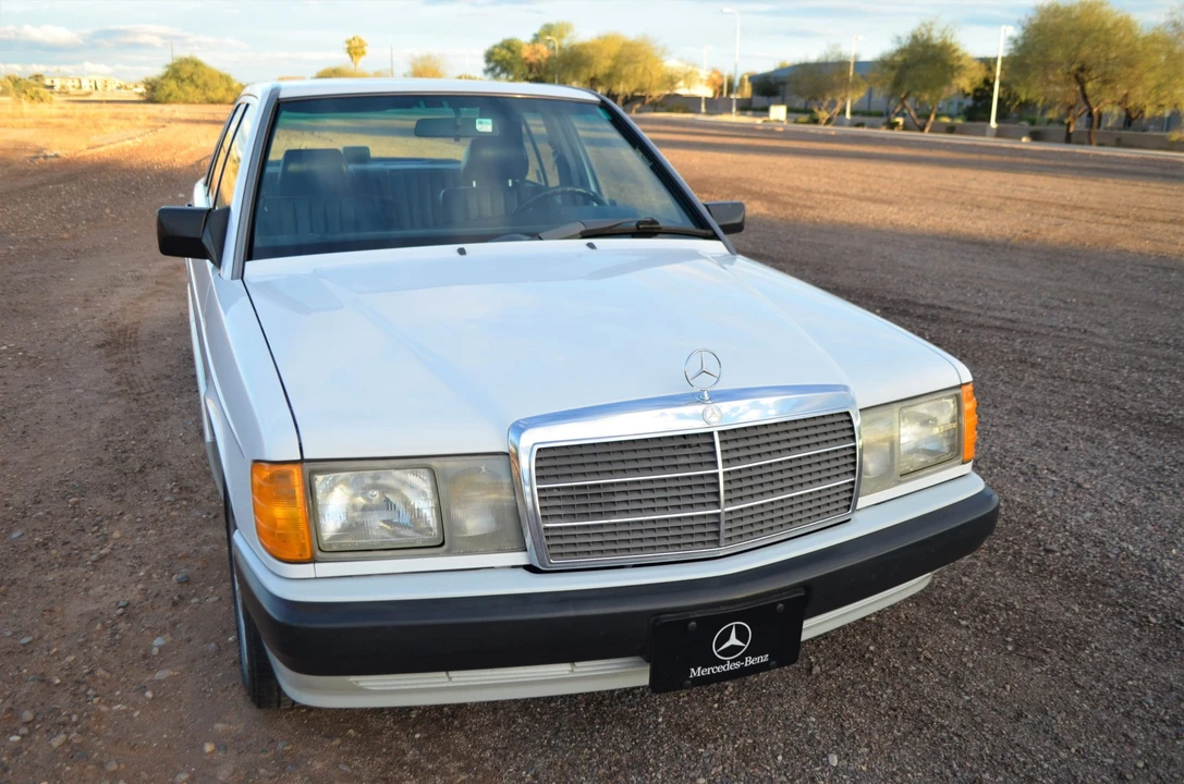 1991 Mercedes-Benz 190E - Image 4 of 31