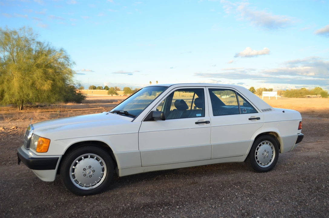 1991 Mercedes-Benz 190E - Image 22 of 31