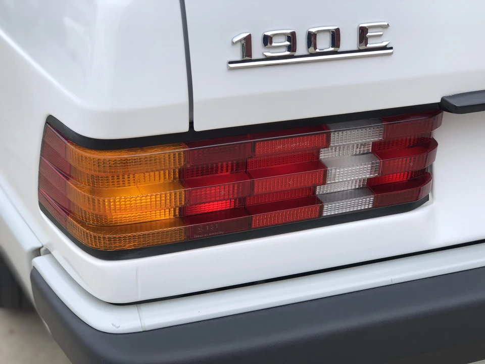 1991 Mercedes-Benz 190E - Image 28 of 31