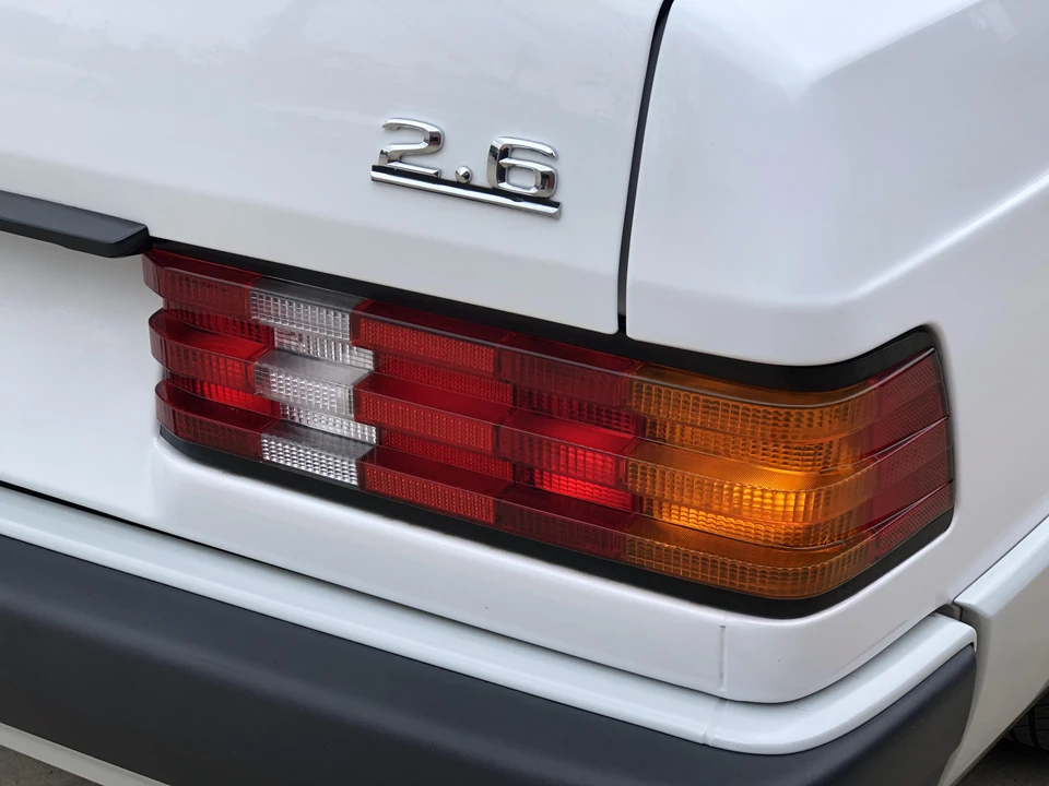 1991 Mercedes-Benz 190E - Image 29 of 31
