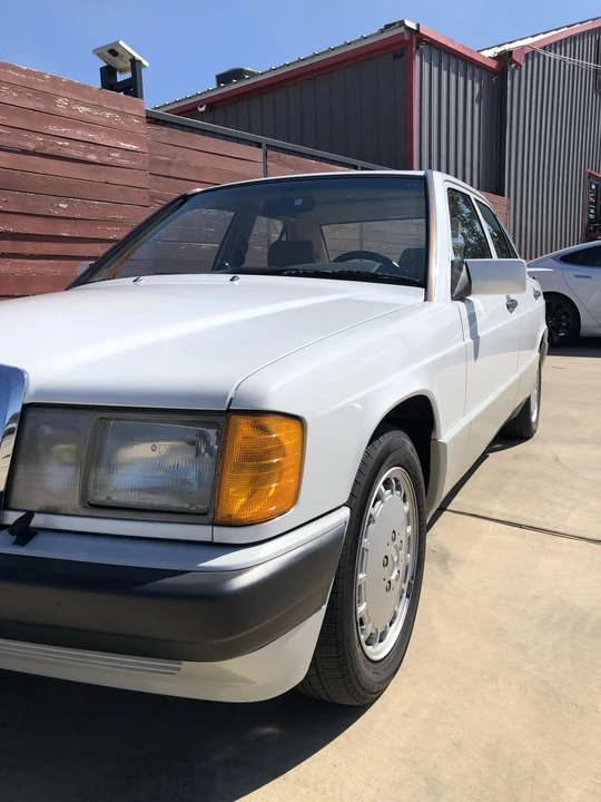 1991 Mercedes-Benz 190E - Image 14 of 31