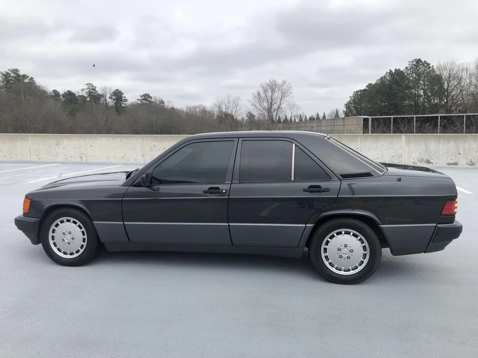 1991 Mercedes-Benz 190E - Image 14 of 31