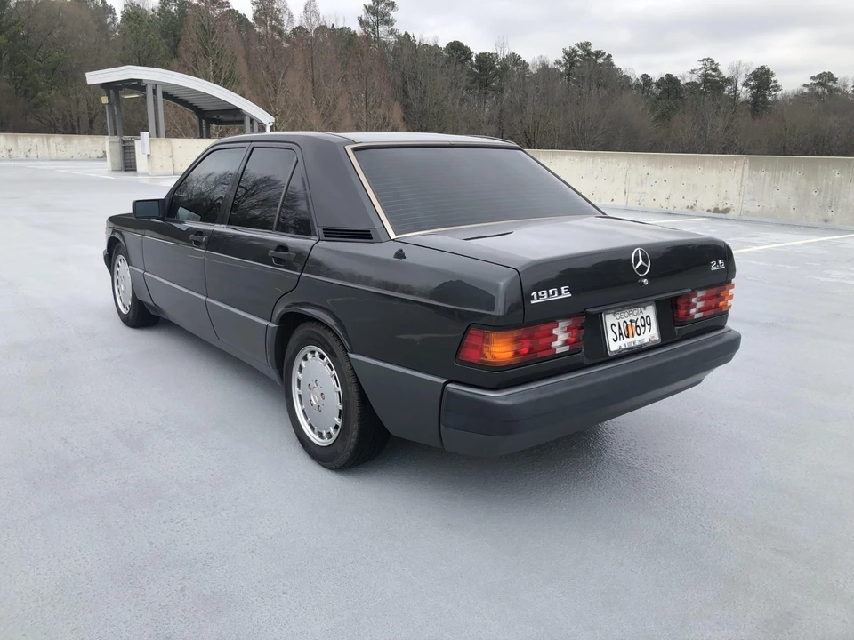 1991 Mercedes-Benz 190E - Image 12 of 31