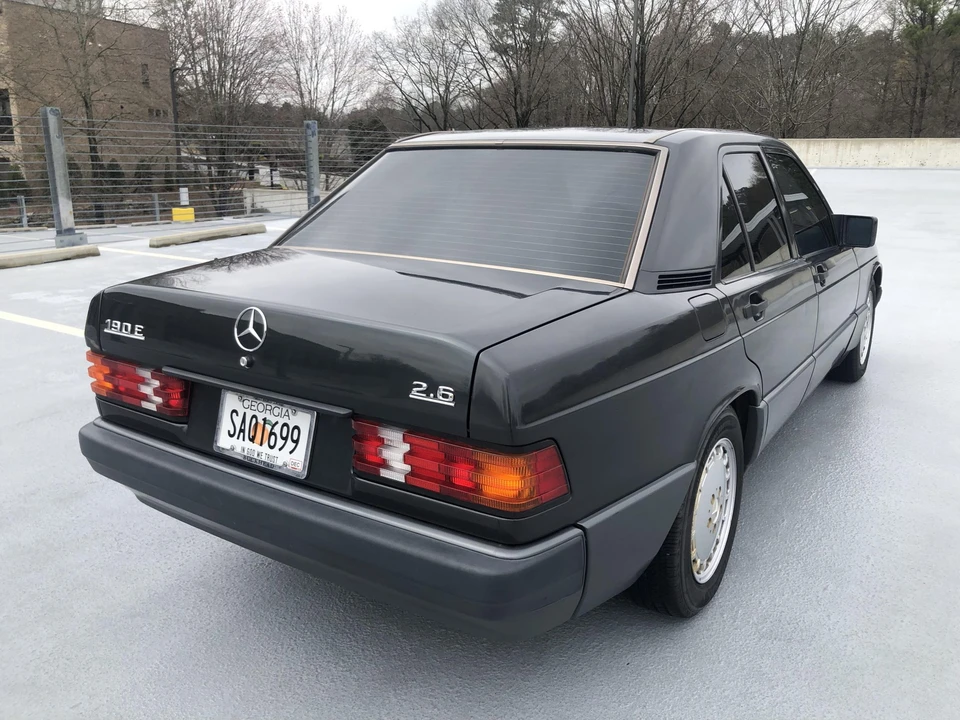 1991 Mercedes-Benz 190E - Image 10 of 31