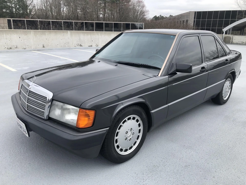 1991 Mercedes-Benz 190E - Image 2 of 31