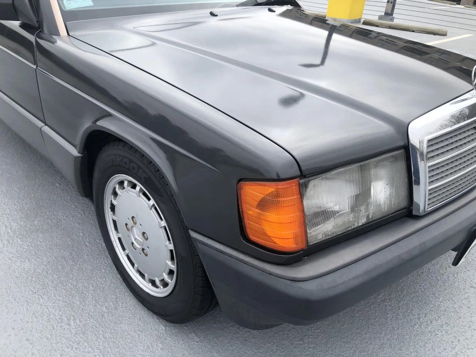 1991 Mercedes-Benz 190E - Image 19 of 31