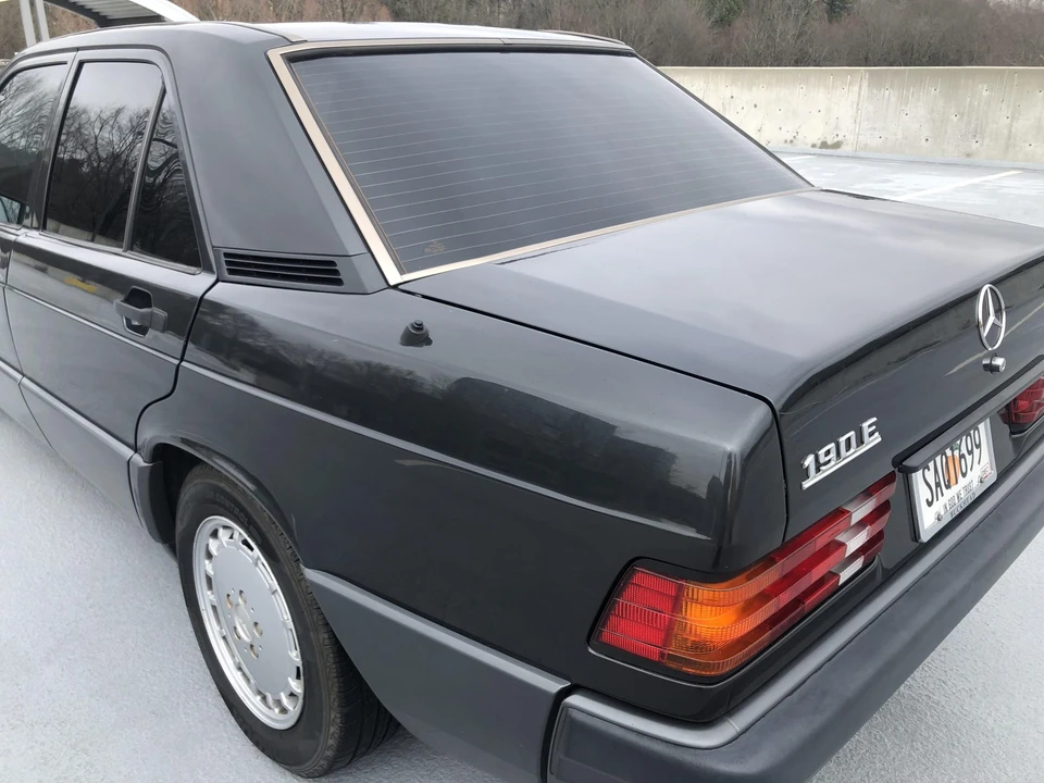 1991 Mercedes-Benz 190E - Image 23 of 31