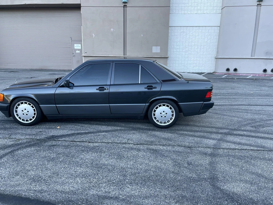 1991 Mercedes-Benz 190E - Image 5 of 31