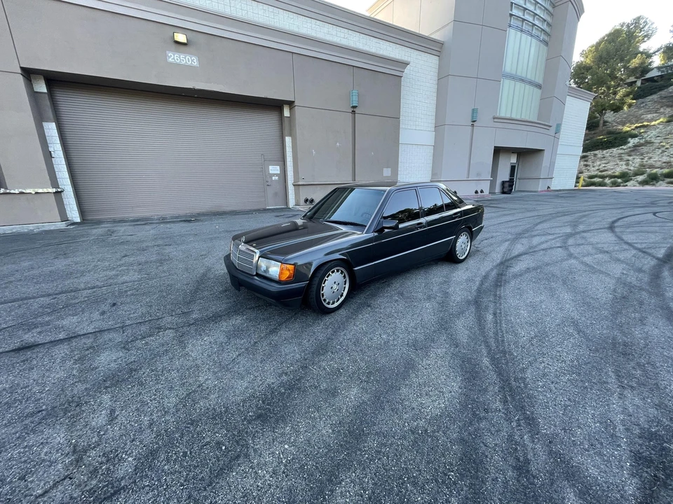1991 Mercedes-Benz 190E - Image 3 of 31
