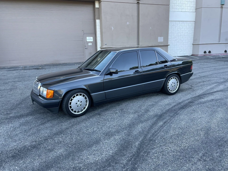 1991 Mercedes-Benz 190E - Image 4 of 31