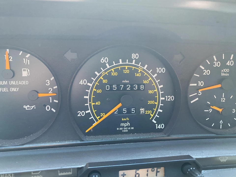 1991 Mercedes-Benz 190E - Image 28 of 31