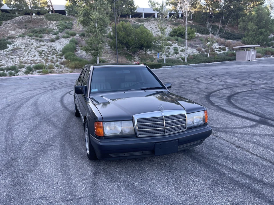 1991 Mercedes-Benz 190E - Image 18 of 31