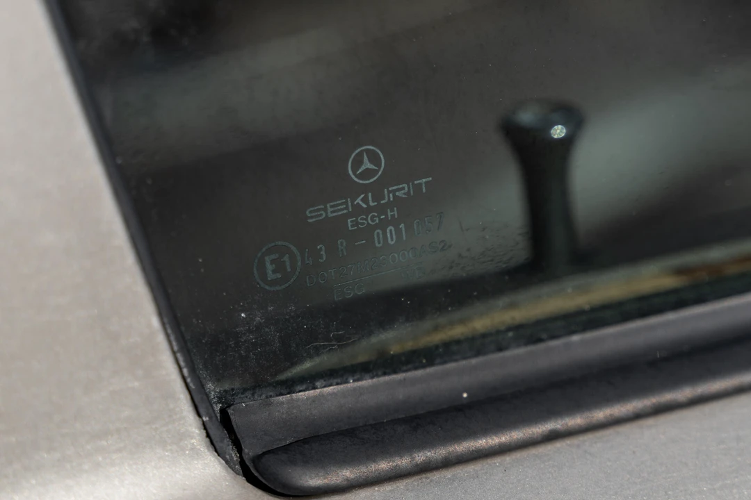 1991 Mercedes-Benz 190E - Image 19 of 31