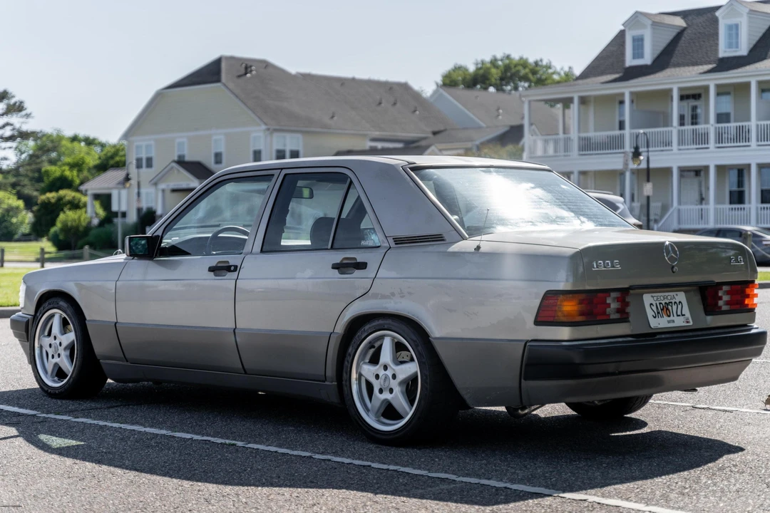 1991 Mercedes-Benz 190E - Image 4 of 31