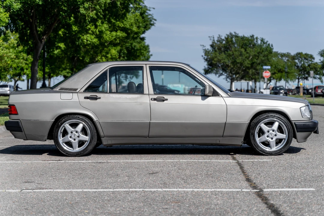 1991 Mercedes-Benz 190E - Image 3 of 31