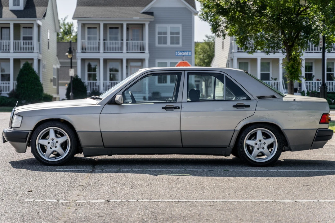 1991 Mercedes-Benz 190E - Image 6 of 31