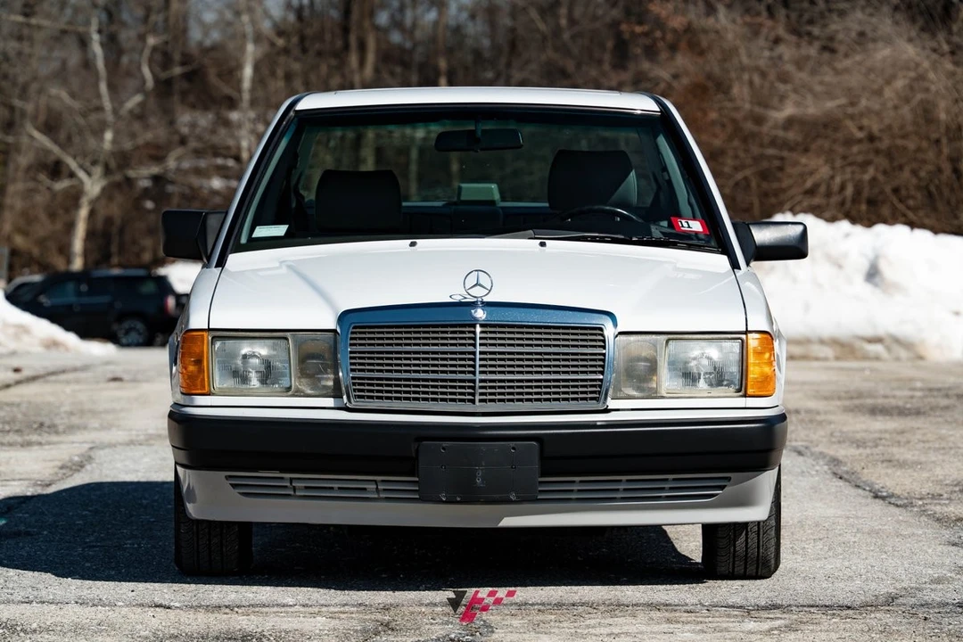 1991 Mercedes-Benz 190E - Image 2 of 21