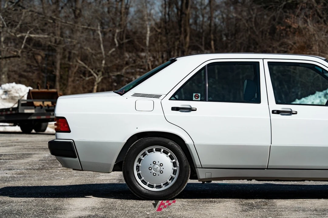 1991 Mercedes-Benz 190E - Image 11 of 21