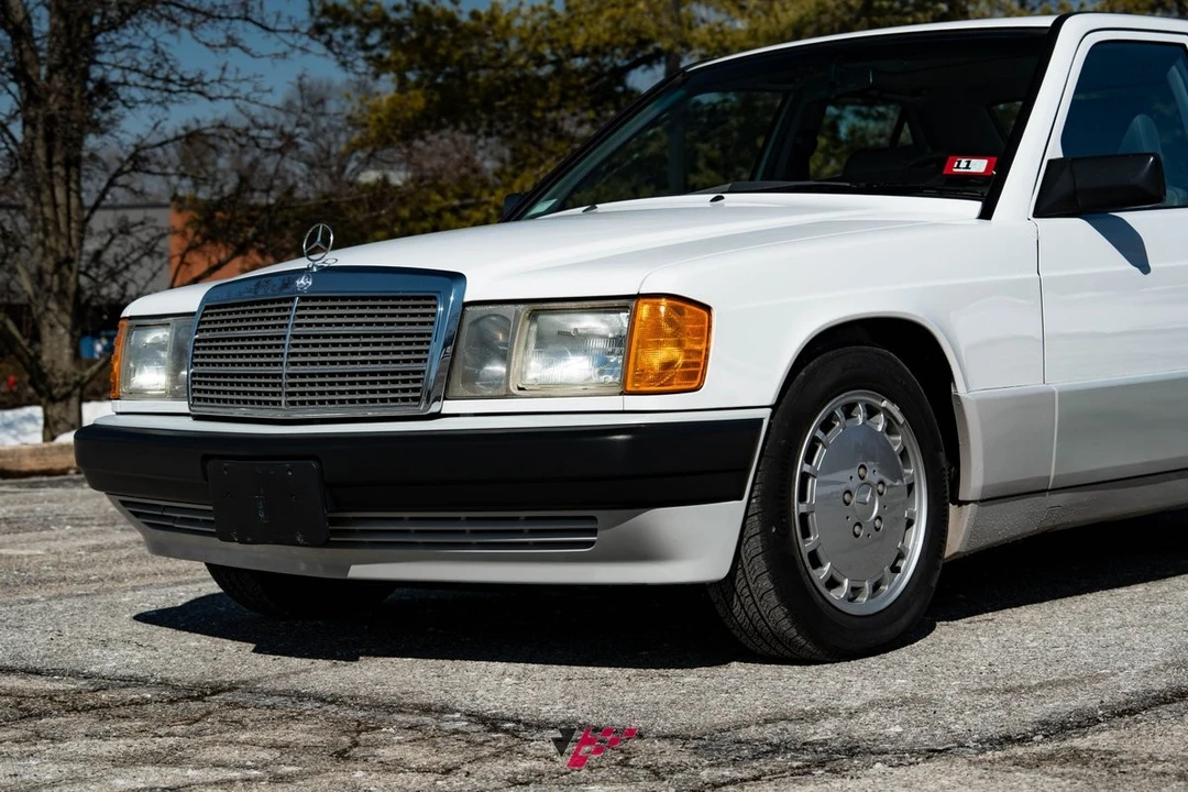 1991 Mercedes-Benz 190E - Image 5 of 21