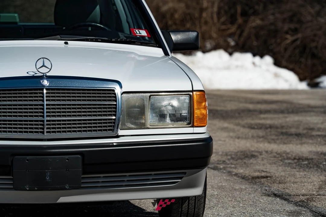 1991 Mercedes-Benz 190E - Image 8 of 21