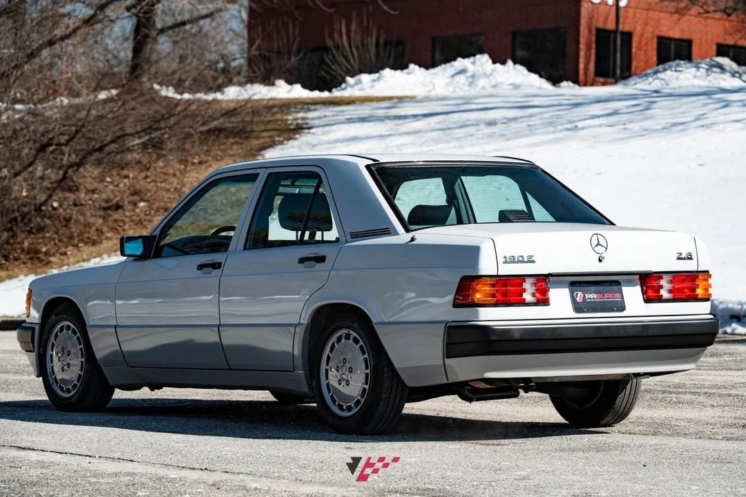 1991 Mercedes-Benz 190E - Image 19 of 21