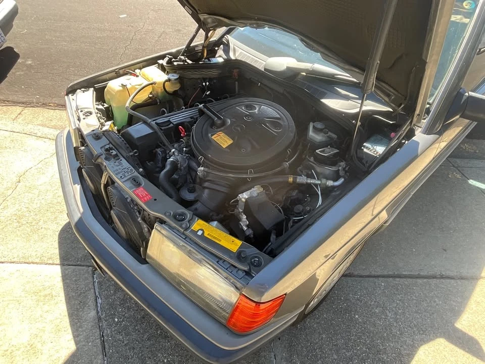 1991 Mercedes-Benz 190E - Image 10 of 15